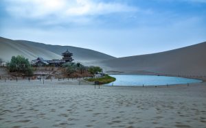 travel Notes of Mingsha Mountain and Crescent Spring
